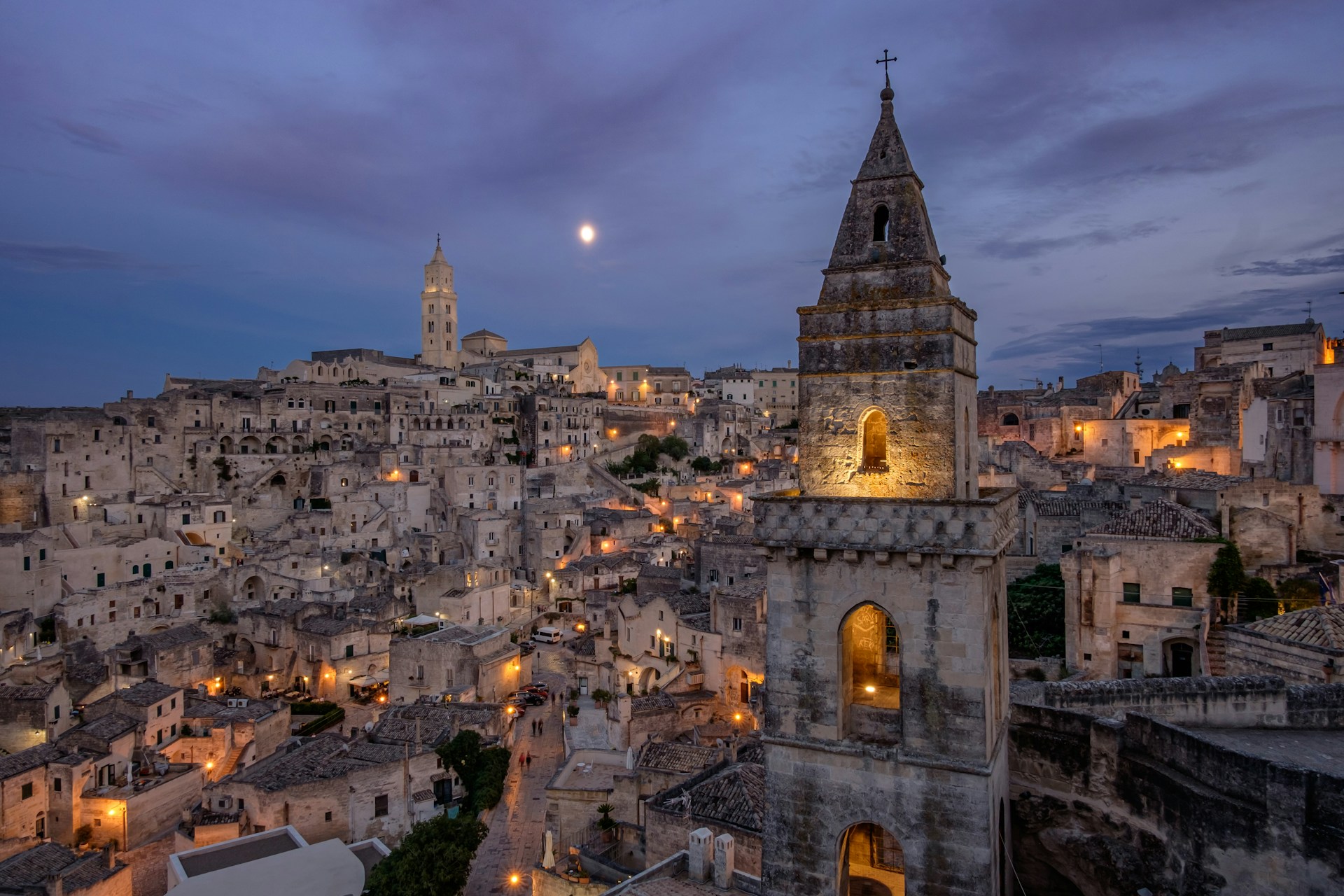 teodor-kuduschiev-a1v_rVGcbzE-unsplash-matera